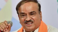 Union minister Ananth Kumar dies of lung cancer in Bengaluru hospital Union minister Ananth Kumar dies of lung cancer in Bengaluru hospital