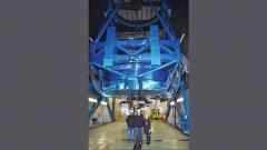 Scientists challenge Hawking’s black hole theory Scientists challenge Hawking’s black hole theory