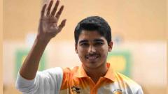 Saurabh Chaudhary wins gold with world record Saurabh Chaudhary wins gold with world record