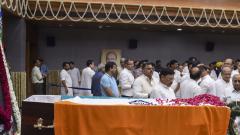 Former finance minister Arun Jaitely cremated with State honours Former finance minister Arun Jaitely cremated with State honours