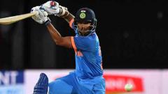 India crush NZ by 8 wickets in first ODI after sun-induced stoppage India crush NZ by 8 wickets in first ODI after sun-induced stoppage