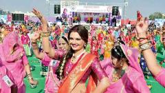 Deepshikha and 3000 women set Ghoomar world record Deepshikha and 3000 women set Ghoomar world record