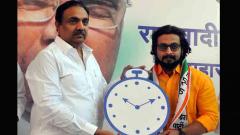 To be full-time actor or politician To be full-time actor or politician