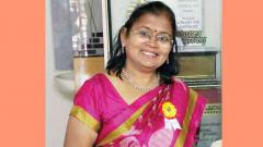 Woman injured severely by manja Woman injured severely by manja