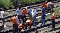 Mega block to affect trains on Pune-Mum section Mega block to affect trains on Pune-Mum section