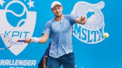 Canadian Schnur edges past Kadhe Canadian Schnur edges past Kadhe