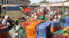 Hamal Panchayat strike continues at Market Yard Hamal Panchayat strike continues at Market Yard