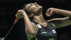 Sindhu becomes first Indian shuttler to win World C'ships gold, beat Okuhara in final Sindhu becomes first Indian shuttler to win World C'ships gold, beat Okuhara in final