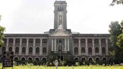 Agitating farmers attempt to shut down city’s IMD office Agitating farmers attempt to shut down city’s IMD office