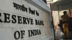 RBI to relook at fin conglomerates' oversight RBI to relook at fin conglomerates' oversight