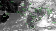Cyclone Vayu weakens, crosses Kutch coast in Gujarat Cyclone Vayu weakens, crosses Kutch coast in Gujarat