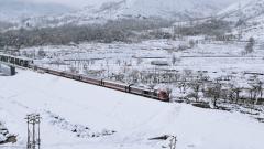 Drass shivers as mercury plunges to minus 31.4 deg C Drass shivers as mercury plunges to minus 31.4 deg C