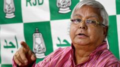 Delhi court grants bail to Lalu, wife and son Delhi court grants bail to Lalu, wife and son