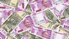 Rupee rises 17 paise to 68.86 vs USD in early trade Rupee rises 17 paise to 68.86 vs USD in early trade