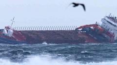 Norway airlifts passengers off cruise ship caught in storm Norway airlifts passengers off cruise ship caught in storm